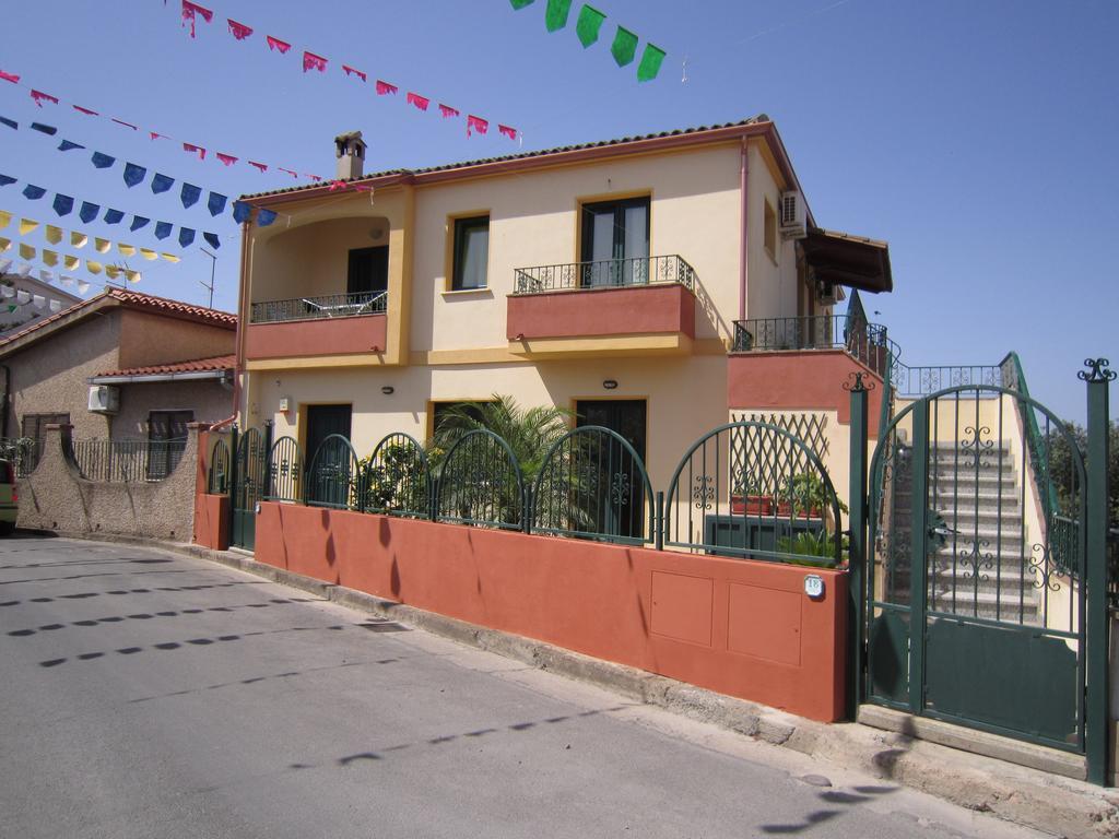 Casa Vacanze - Villa San Pietro Exterior foto